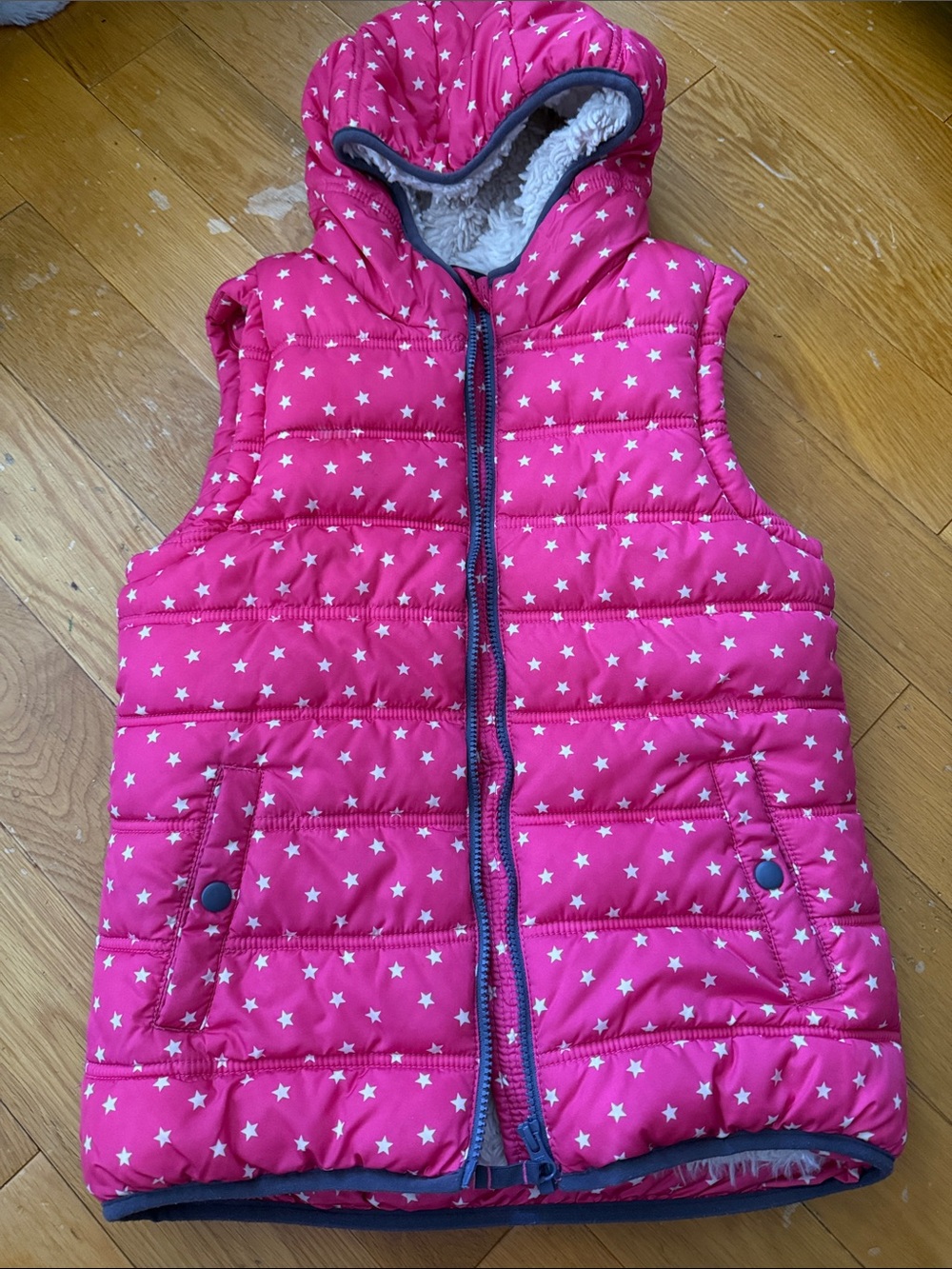 Mini Boden Hot Pink Star Quilted Hooded Vest Size 9-10Y